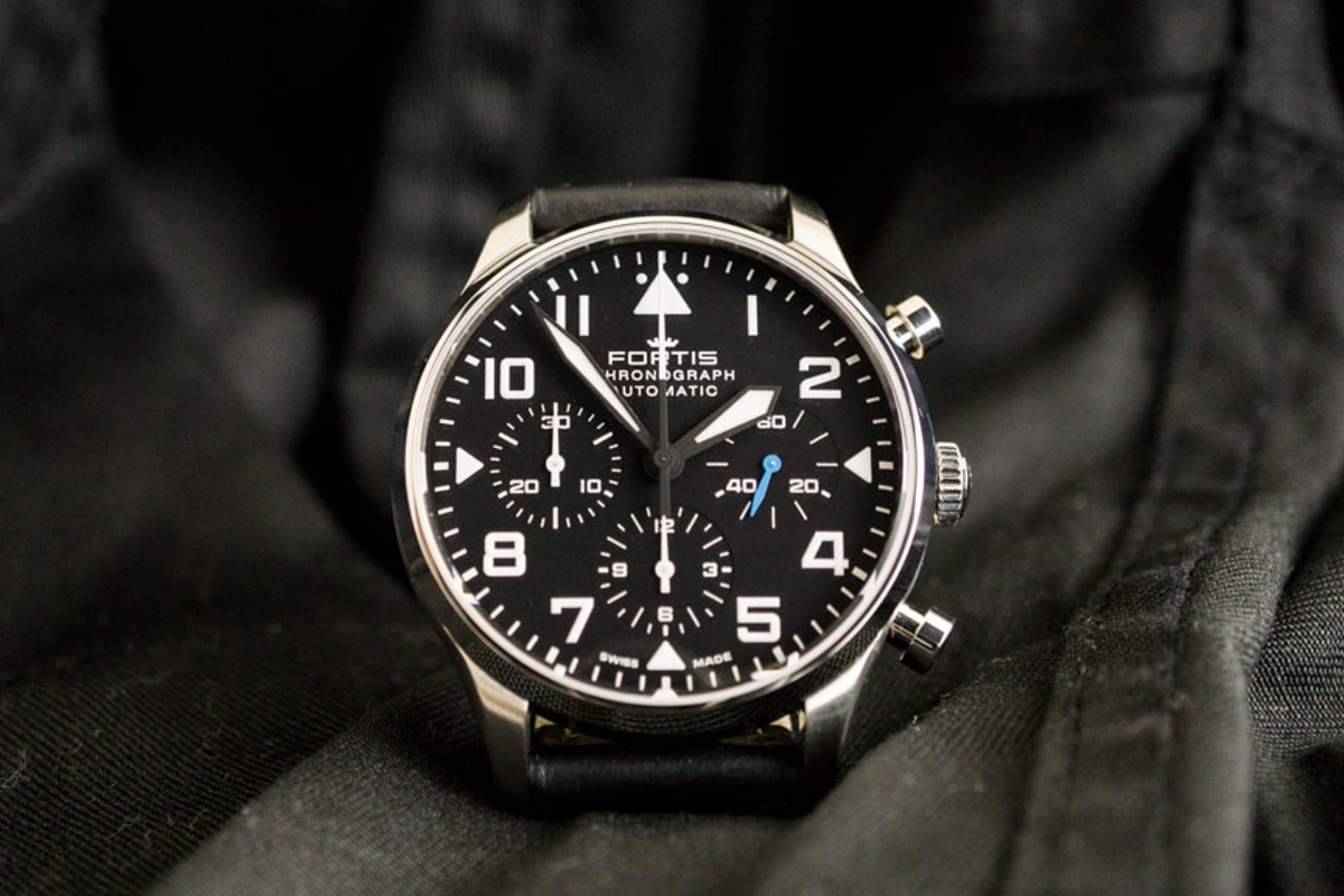 fortis-pilot-chrono.jpg
